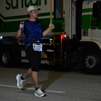 Runner Photo 7456758