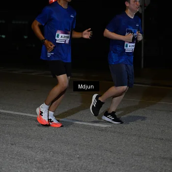 Runner Photo 7456781
