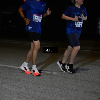 Runner Photo 7456787