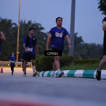Runner Photo 7456802