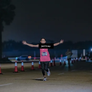 Runner Photo 7456817