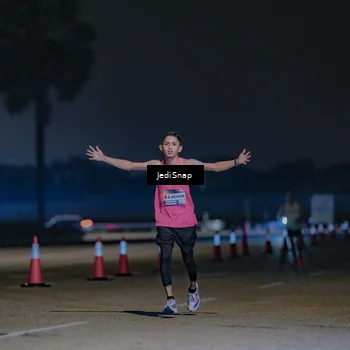 Runner Photo 7456819