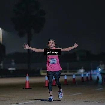 Runner Photo 7456878
