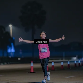 Runner Photo 7456884