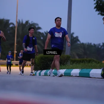 Runner Photo 7456898