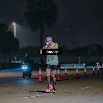 Runner Photo 7457000