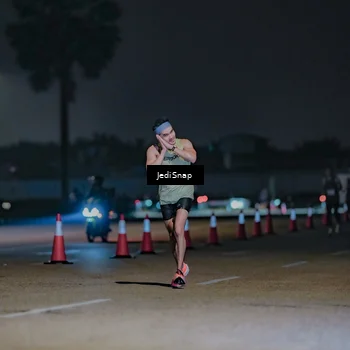 Runner Photo 7457011