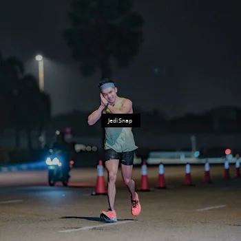 Runner Photo 7457016