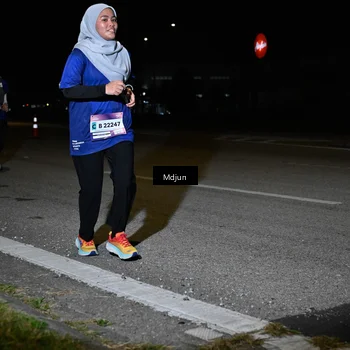 Runner Photo 7457020