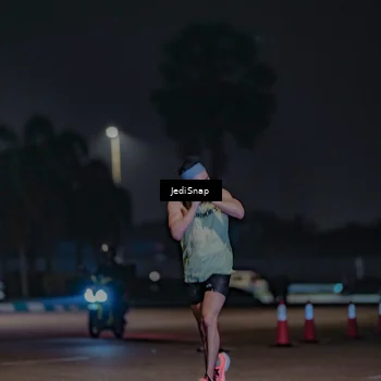 Runner Photo 7457023