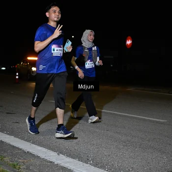 Runner Photo 7457041