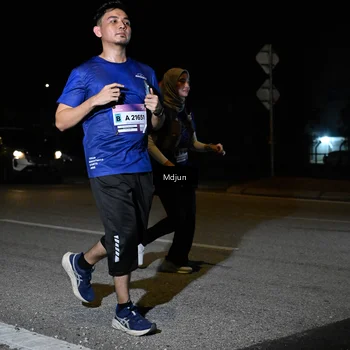 Runner Photo 7457055