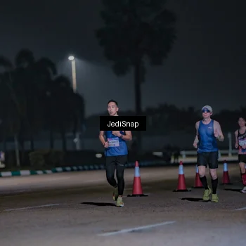 Runner Photo 7457077