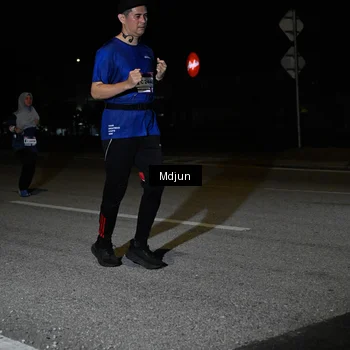 Runner Photo 7457078