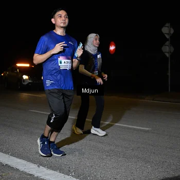 Runner Photo 7457088