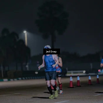Runner Photo 7457104