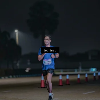 Runner Photo 7457147