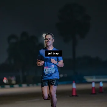Runner Photo 7457175