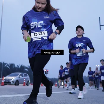 Runner Photo 7457307
