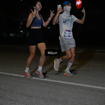 Runner Photo 7457573