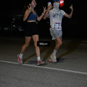 Runner Photo 7457576