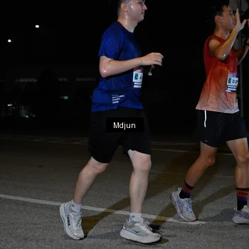 Runner Photo 7457614