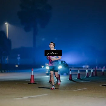 Runner Photo 7457659