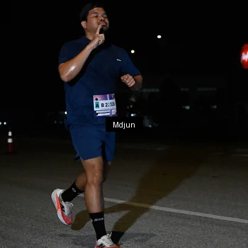Runner Photo 7457764