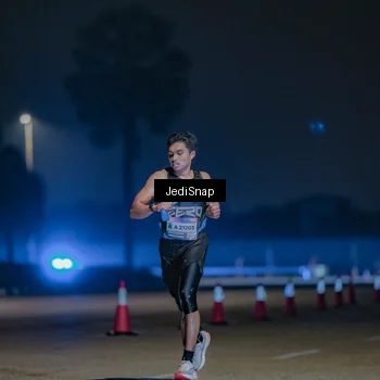 Runner Photo 7457811