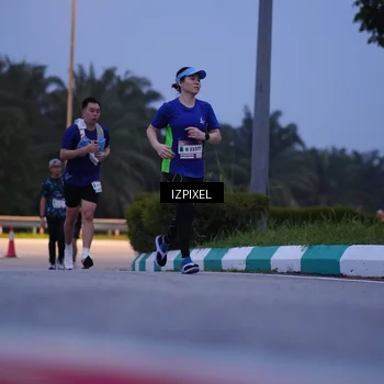 Runner Photo 7457816
