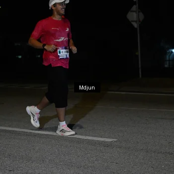 Runner Photo 7457876