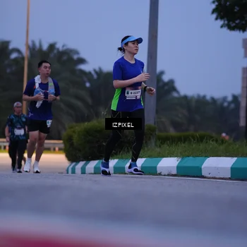 Runner Photo 7457910