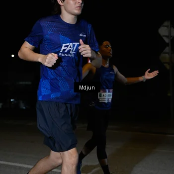 Runner Photo 7457935