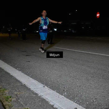 Runner Photo 7458035