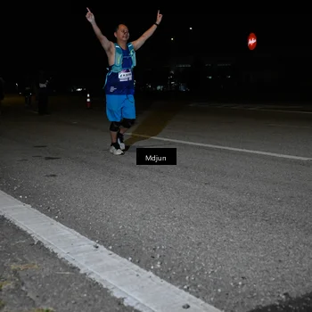 Runner Photo 7458061