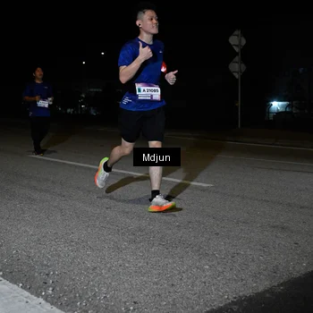 Runner Photo 7458113