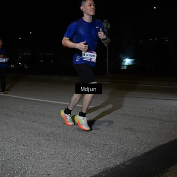 Runner Photo 7458121
