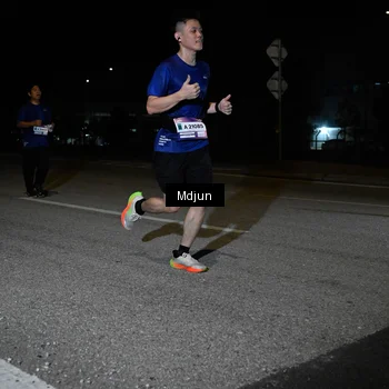 Runner Photo 7458130