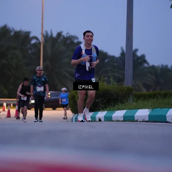 Runner Photo 7458152