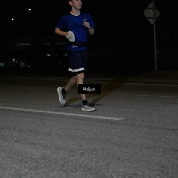Runner Photo 7458180