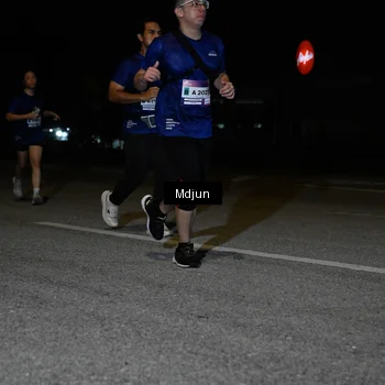 Runner Photo 7458190