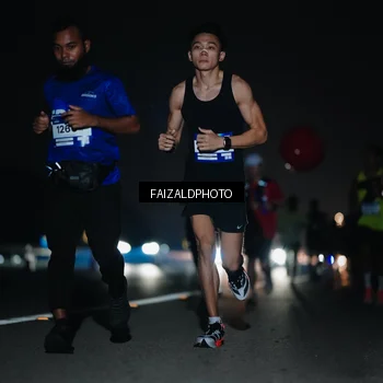 Runner Photo 7458192