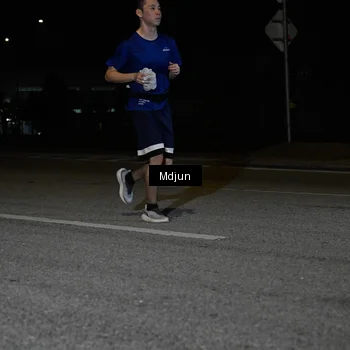 Runner Photo 7458195
