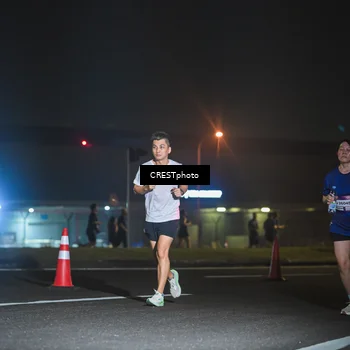 Runner Photo 7458212