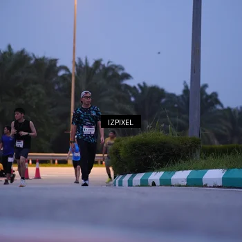 Runner Photo 7458381
