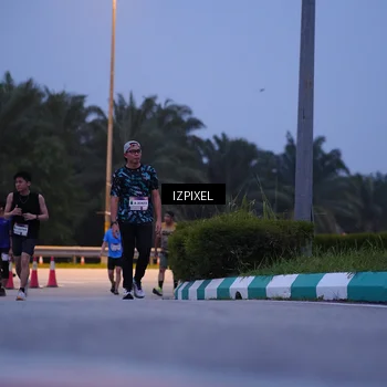 Runner Photo 7458385