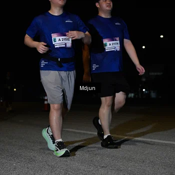 Runner Photo 7458418