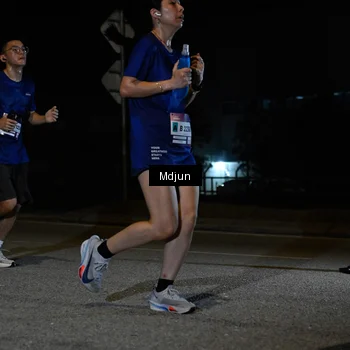 Runner Photo 7458472