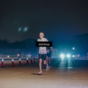 Runner Photo 7458574