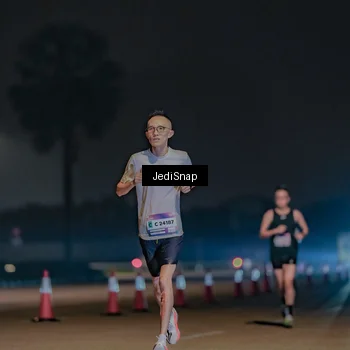 Runner Photo 7458675